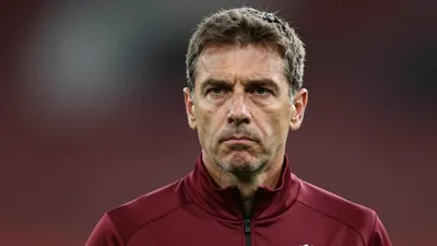 Trabzonspor, teknik direktör Fatih Tekke'nin istifasını kabul etti ve Süper Lig'de yeni takım Amed'e 2-1 yenilerek ligde 11