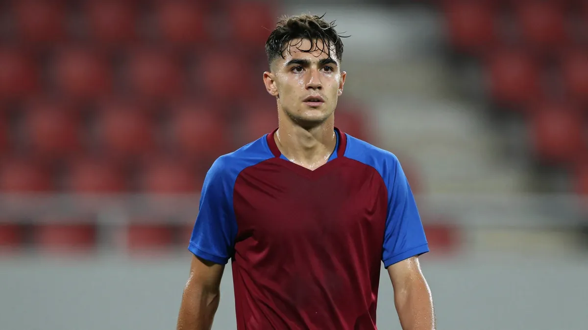 Trabzonspor: Galatasaray is reportedly interested in signing a young left-back from Dinamo Kiev, 21-year-old Taras Mykhavko