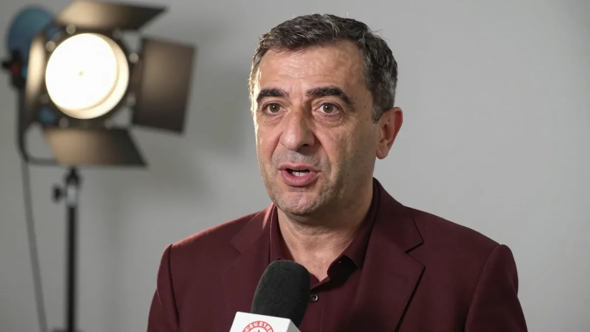 Trabzonspor Başkanı Ertuğrul Doğan, transfer döneminin son saatlerinde Franculino Dju'yu kadroya kattıklarını açıklarken...