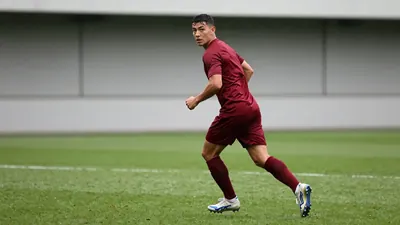 Trabzonspor, Süper Lig'deki savunmasını güçlendirmek için Wolverhampton'dan 23 yaşındaki Burkina Faslı stoper Nasser...