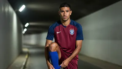 Trabzonspor, 32 yaşındaki Brezilyalı orta saha oyuncusu Fabinho'yu transferle alarak takımına katıldı